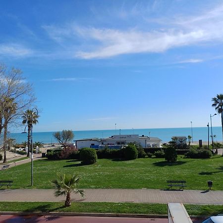 Hotel Promenade Porto SantʼElpidio Exterior foto